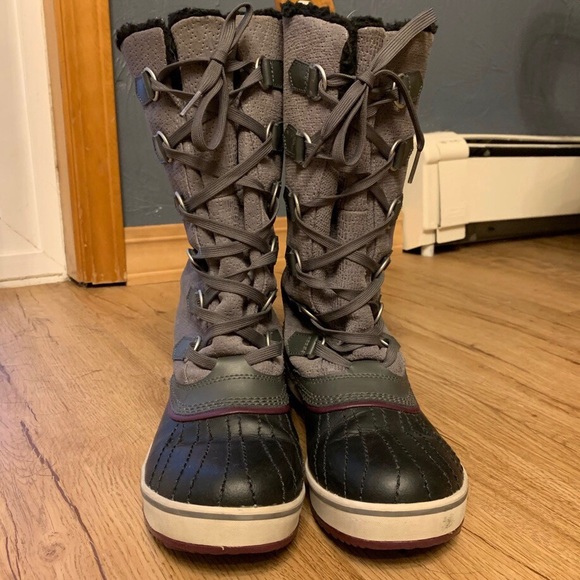 Sorel winter boot - Picture 2 of 6